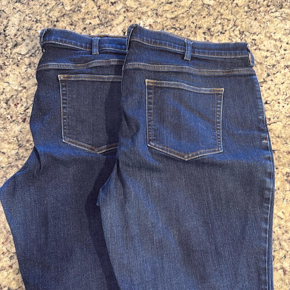 Duluth Trading women’s jeans.
18x29
Great condition